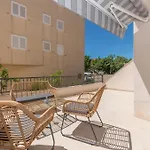 Beach Apartments Mara