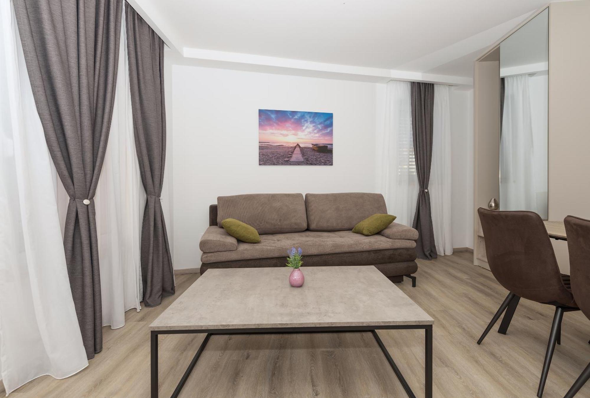 Mara Apartment Makarska