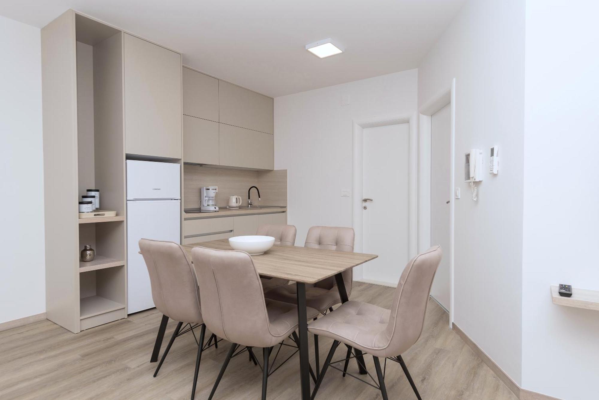 Mara Apartment *